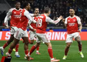 Arsenal chỉ còn một trận đấu để làm nên lịch sử sau 22 năm