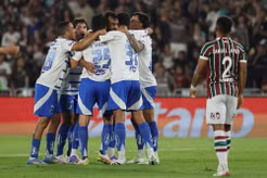 📹 Cruzeiro đánh bại Flu để vươn lên dẫn đầu, xem ngay bảng xếp hạng Brasileirão