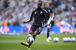 Tiền đạo Alexander Isak của Newcastle chỉ muốn gia nhập Liverpool
