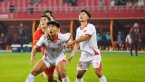 HLV Kim Sang-sik chạy đua với thời gian để hoàn thiện U22 Việt Nam trước SEA Games 33