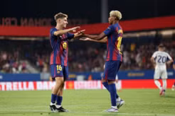 Yamal và Lopez lập cú đúp, Barcelona nghiền nát Como
