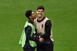 Bellingham và Courtois đặt kỳ vọng cao cho Club World Cup: 'Áp lực thúc đẩy chúng tôi'