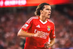 Real Madrid Chính Thức Chiêu Mộ Cựu Hậu Vệ Man United Với Giá 43 Triệu Bảng