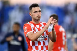 Juventus nhắm hậu vệ liên quan Crystal Palace thay thế Weah