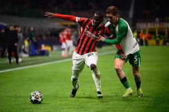 Napoli đẩy mạnh đàm phán chiêu mộ tiền vệ muốn chia tay Milan