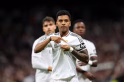 Tiền đạo Real Madrid muốn ở lại CLB giữa lúc Arsenal dậy sóng