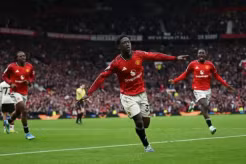 Man Utd hạ Liverpool trong trận cầu 5 bàn thắng
