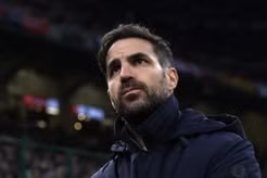 Como nói thẳng với Inter rằng Fabregas sẽ không rời đi