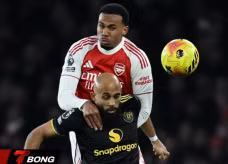 Kỷ Lục Của Mourinho Vẫn Thách Thức Arsenal Mùa Này