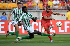 Rangers Dẫn Đầu Cuộc Đua Giành Nobel Mendy Từ Real Betis