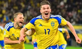 Gyokeres sắm vai người hùng, Thụy Điển đoạt vé World Cup