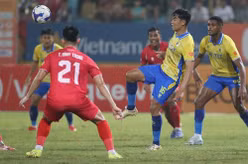 V.League 2025: Xuất hiện ứng viên đầu tiên đối mặt nguy cơ mất ghế HLV