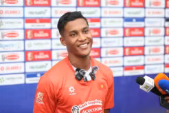 Adou Minh: ‘Từ người hâm mộ, giờ tôi đã có mặt ở đội tuyển Việt Nam’
