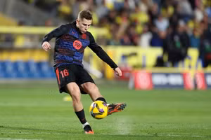 Chelsea được cảnh báo phải trả hơn 60 triệu euro để sở hữu tiền vệ của Barcelona