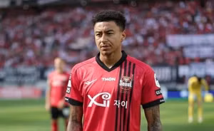 Cựu sao Man United tận hưởng cuộc sống xa hoa như ‘ông hoàng’ trên đất Hàn