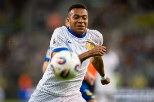 ĐÁNH GIÁ CẦU THỦ | Pháp 2-1 Iceland: Kylian Mbappé vượt qua kỷ lục của Thierry Henry trong chiến thắng vòng loại World Cup