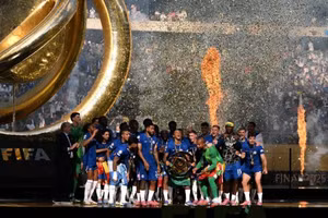 Real Madrid chúc mừng Chelsea sau thành công tại Club World Cup