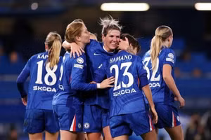 Chelsea 'nã' sáu bàn vào lưới Roma, Manchester United thảm bại trước Lyon ở Champions League nữ