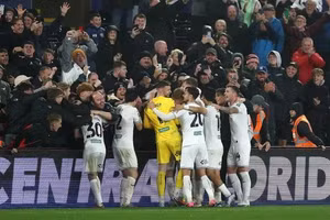 Trận Swansea vs Manchester City có được phát sóng trên TV? Kênh, giờ bóng lăn và cách theo dõi cuộc đối đầu tại Carabao Cup