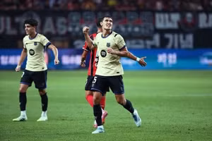 Trụ cột hàng phòng ngự Barca muốn ở lại CLB vượt qua hợp đồng hiện tại