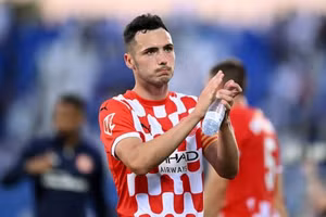 Juventus nhắm hậu vệ liên quan Crystal Palace thay thế Weah