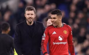 Man Utd nhắm sao Sevilla: Lời giải cho bài toán hậu Casemiro tại Old Trafford