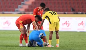 U22 Việt Nam khiến Malaysia phải nể phục với hành động bất ngờ sau chiến thắng