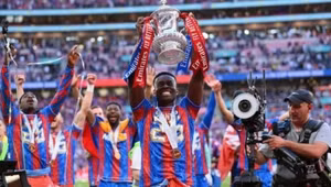 NÓNG! Thương vụ Marc Guehi của Liverpool đổ bể