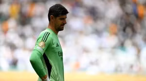 "Chúng tôi đang liên lạc" - Siêu sao Real Madrid khẳng định sắp ký hợp đồng mới
