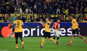 Brandt và Guirassy giúp Dortmund thắng đậm Bilbao