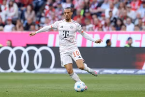 Leroy Sané từ chối đề nghị hợp đồng từ Bayern Munich