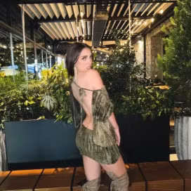 Nikkole Teja: "Bông hồng lai" xinh đẹp và hành trình từ sân cỏ đến sàn diễn