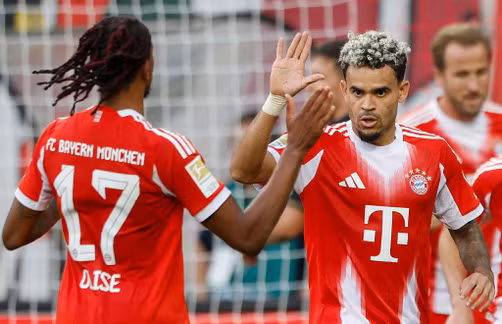 Bayern Munich vượt qua Augsburg trong trận đấu kịch tính