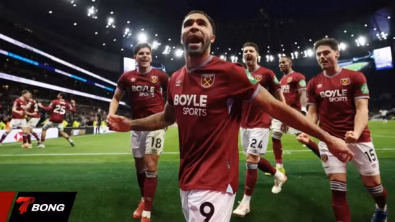 Cú sút tung lưới Everton của Callum Wilson giúp West Ham rời xa nhóm cầm đèn đỏ