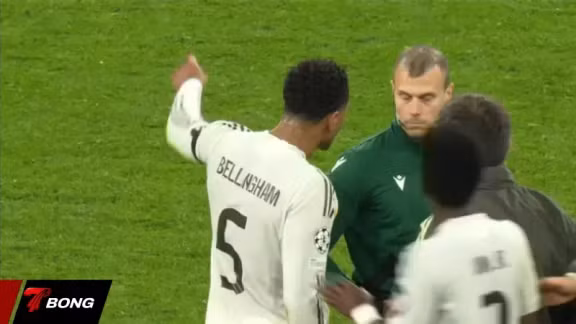 Cúp C1: Màn va chạm của Bellingham với trọng tài sau trận thua Bayern