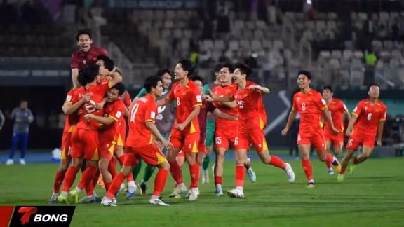 Vì sao bóng đá Việt Nam bất ngờ bị Singapore qua mặt trên BXH AFC?