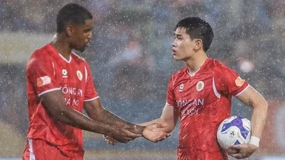 Trợ lý Thành Lương nói thẳng vụ Đình Bắc tranh penalty ở trận vô địch