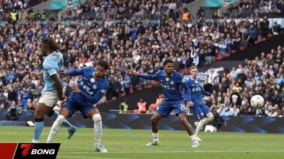Semenyo từ nghiệp dư đến người hùng FA Cup bằng siêu phẩm để đời