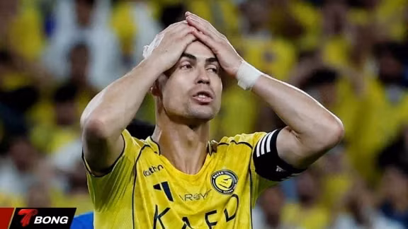 Ronaldo Chết Lặng Vì Đồng Đội Phá Hỏng Vô Địch Sớm