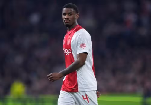 Chelsea nhắm Jorrel Hato giá 60 triệu bảng: Hậu vệ đa năng Ajax trở lại tầm ngắm The Blues