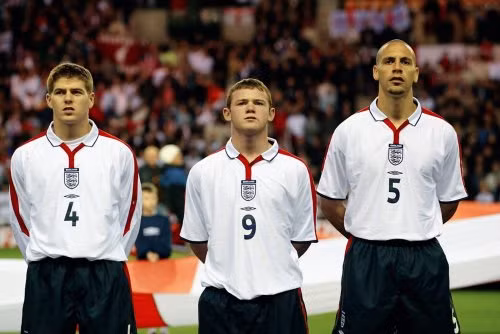 Cuộc tranh luận Gerrard - Rooney: Vì sao 'Thế hệ Vàng' tuyển Anh thất bại?